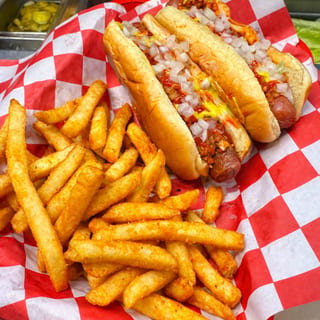 Romeo's Chili Dog (Double) Combo